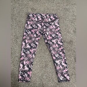 Fabletics Womens’ Leggings in Pink and Black Camo